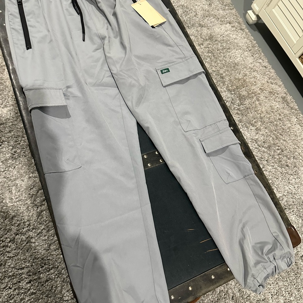 Light Gray Men’s Cargo Pants with Elastic Cuffs